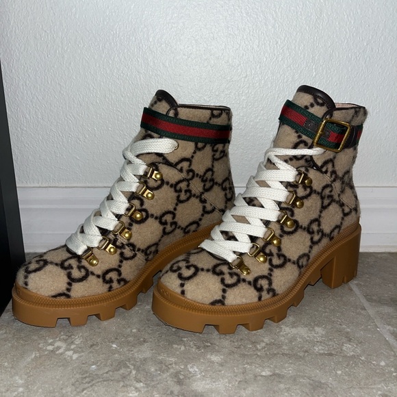 GUCCI BIG GG WOOL LACE UP COMBAT MOTO BOOTS - Picture 9 of 11